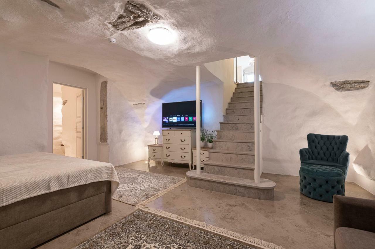 Tallinn Housing 2 Bdr 2 Bathroom With Sauna At Carl Engel Luxury House Talin Exterior foto